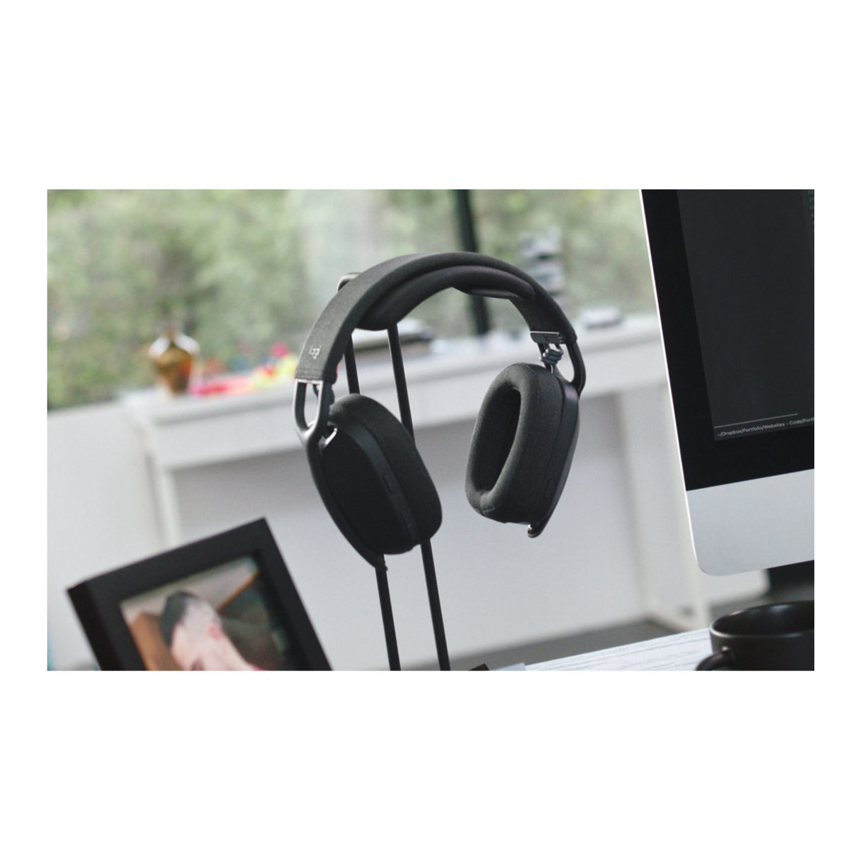Logitech Zone Vibe 100 Lightweight, Wireless, Noise Canceling Over-Ear Headphones (Graphite)