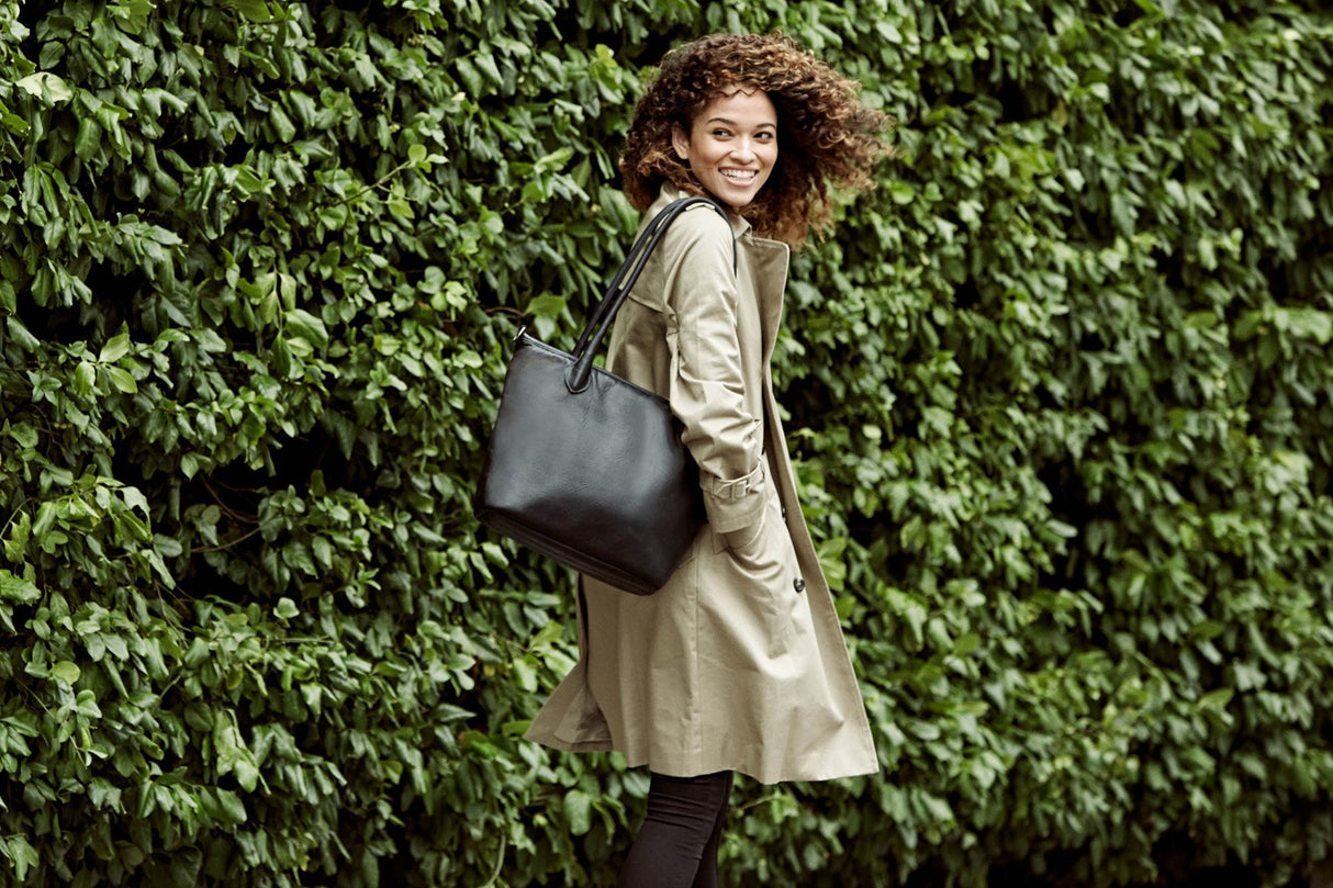 ONA Leather Capri Camera and Laptop Shoulder Tote Bag (Black)