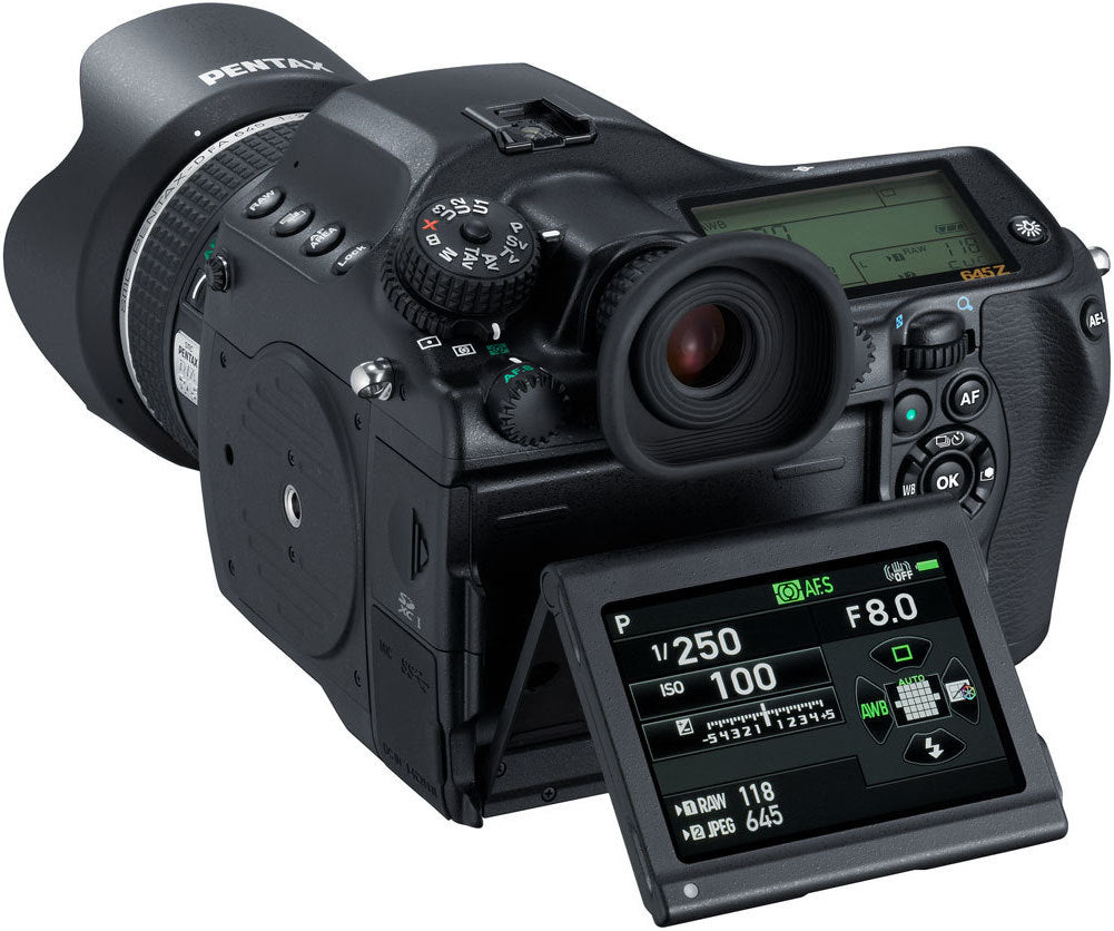 Pentax 645Z Medium Format DSLR Camera (Black)