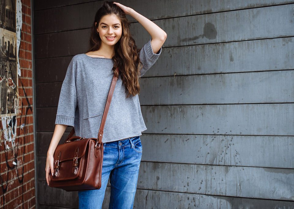 ONA Brooklyn Shoulder Messenger Bag (Black)