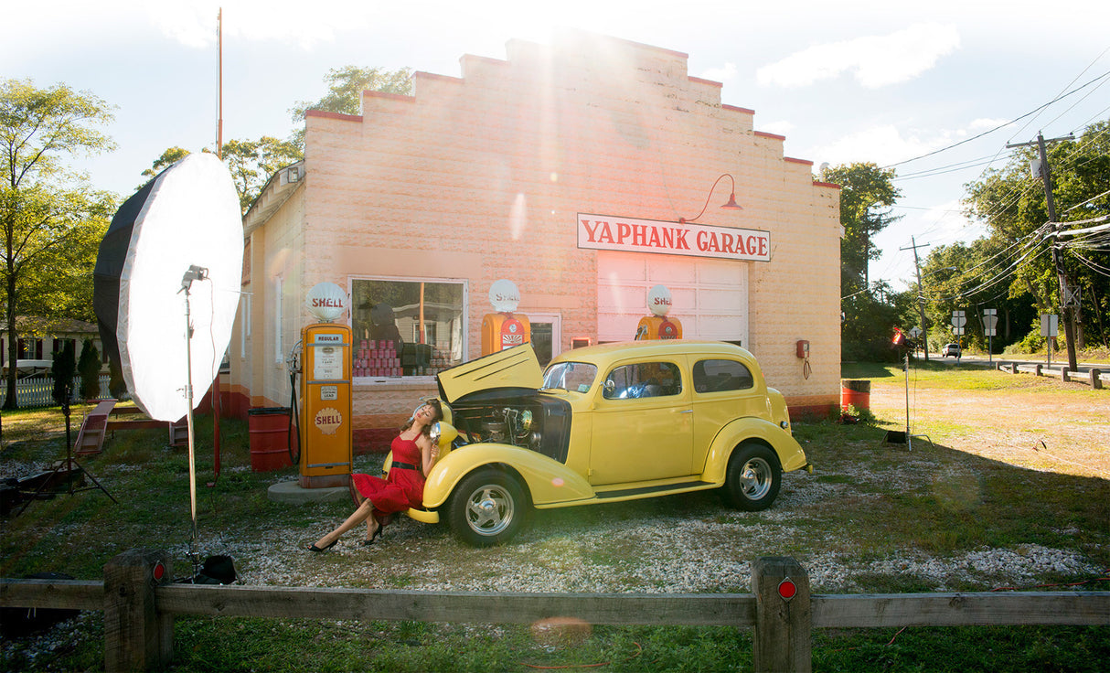 Westcott Silver Bounce Parabolic Standard Umbrella (7')