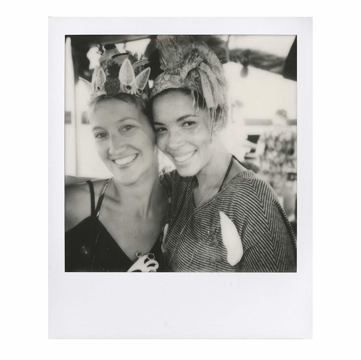 Polaroid Originals Standard B&W Instant Film for i-Type Cameras (8 Exposures)