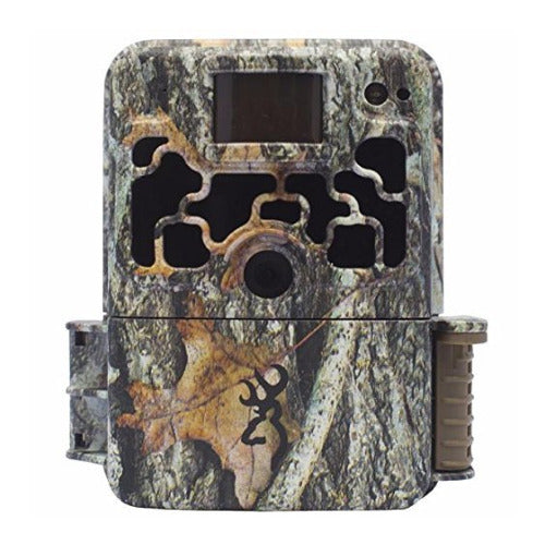 Browning Trail Cameras Dark Ops Extreme 16MP Game Camera (4-Pack) with 16GB SD Cards and Card Reader