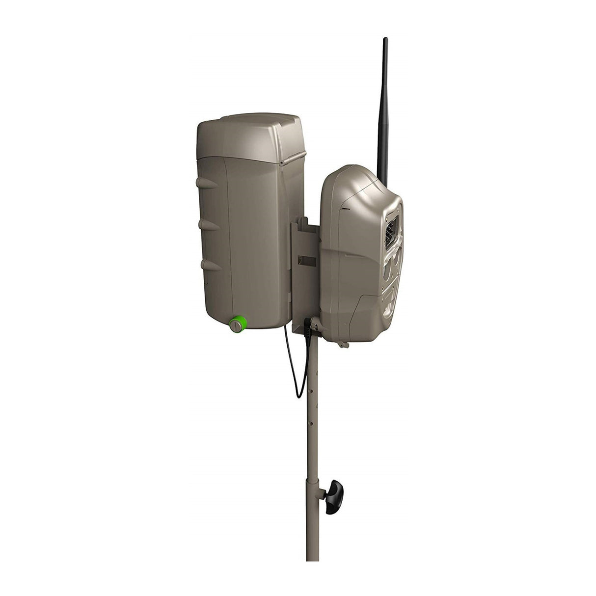 Cuddeback Genius Post Mount 2-Piece Trail Camera Holder (16-Pack) and USB 2.0 Card Reader