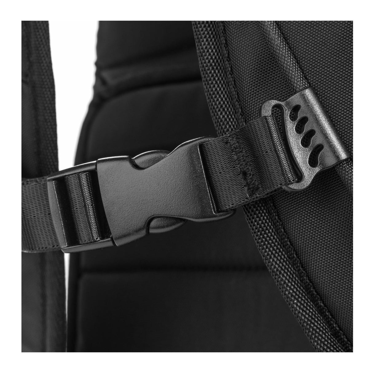 Tamrac Runyon Camera Backpack (Black)