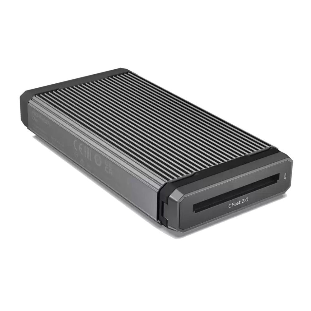 SanDisk Professional PRO-READER CFast Card Reader