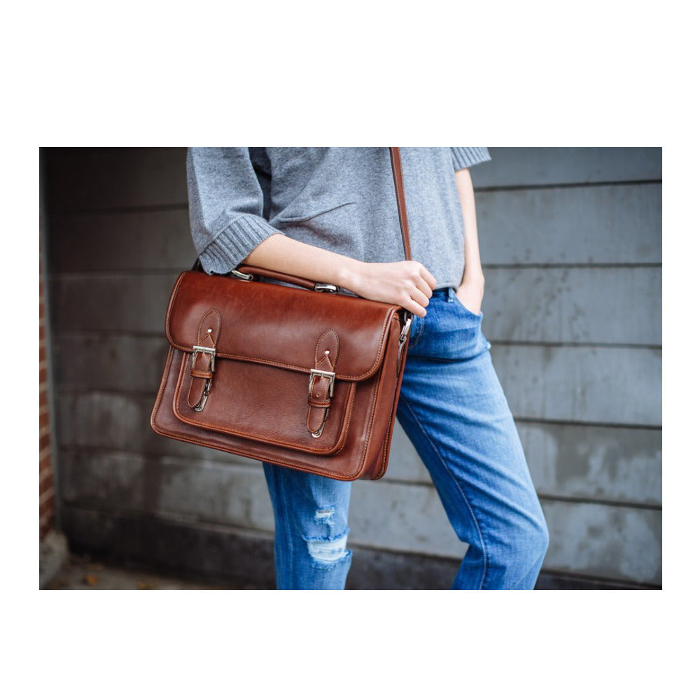 ONA Brooklyn Shoulder Messenger Bag (Chestnut Brown)