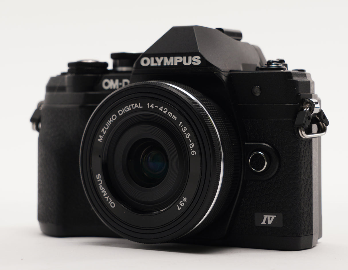Olympus OM-D E-M10 Mark IV Camera (Black) & M.Zuiko Digital ED 14-42mm Lens Kit (Used)
