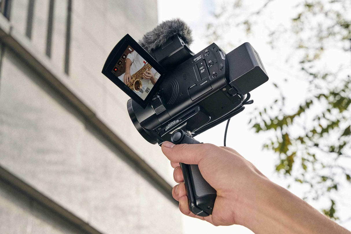 Sony FDR-AX43A/B 4K Handycam Camcorder with low-light 16:9 Exmor R CMOS sensor