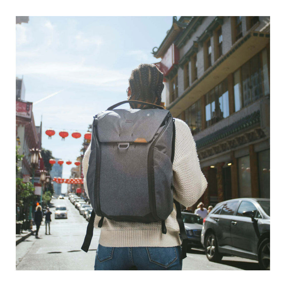 Peak Design 20L Everyday Backpack v2 (Charcoal)
