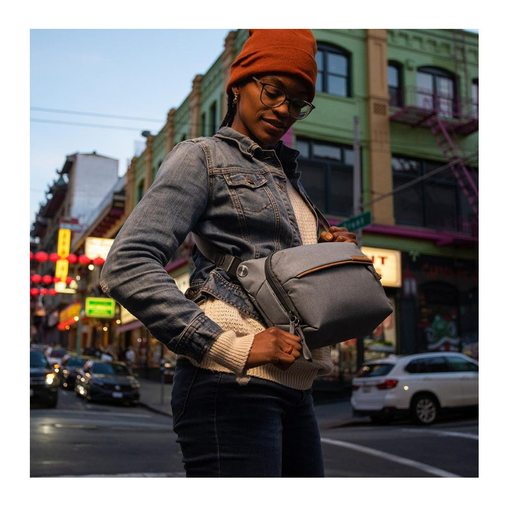 Peak Design 6L Everyday Sling v2 (Ash)