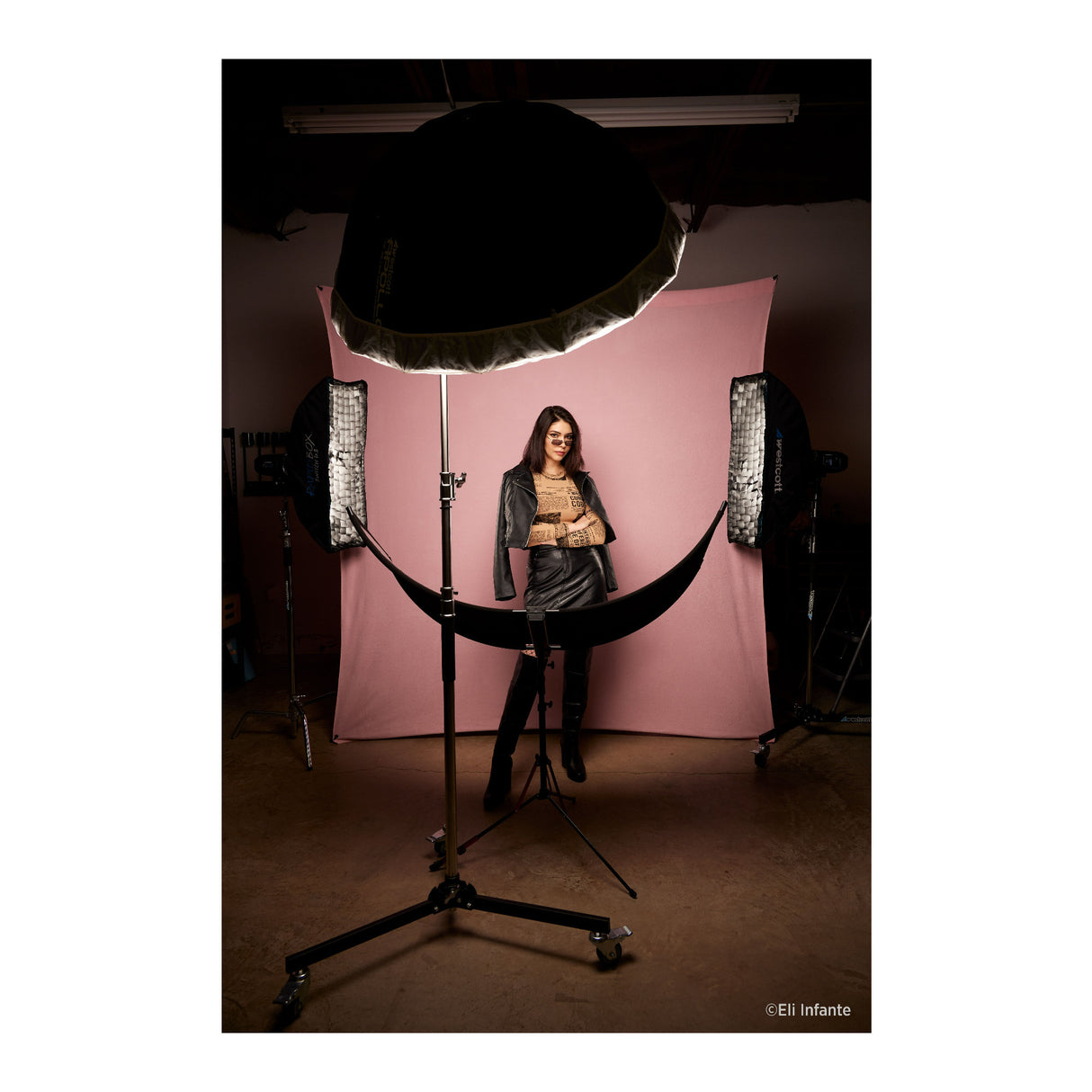 Westcott X-Drop Wrinkle-Resistant Backdrop, Perfect for Video Conferencing (Blush Pink, 5 x 12 Feet)