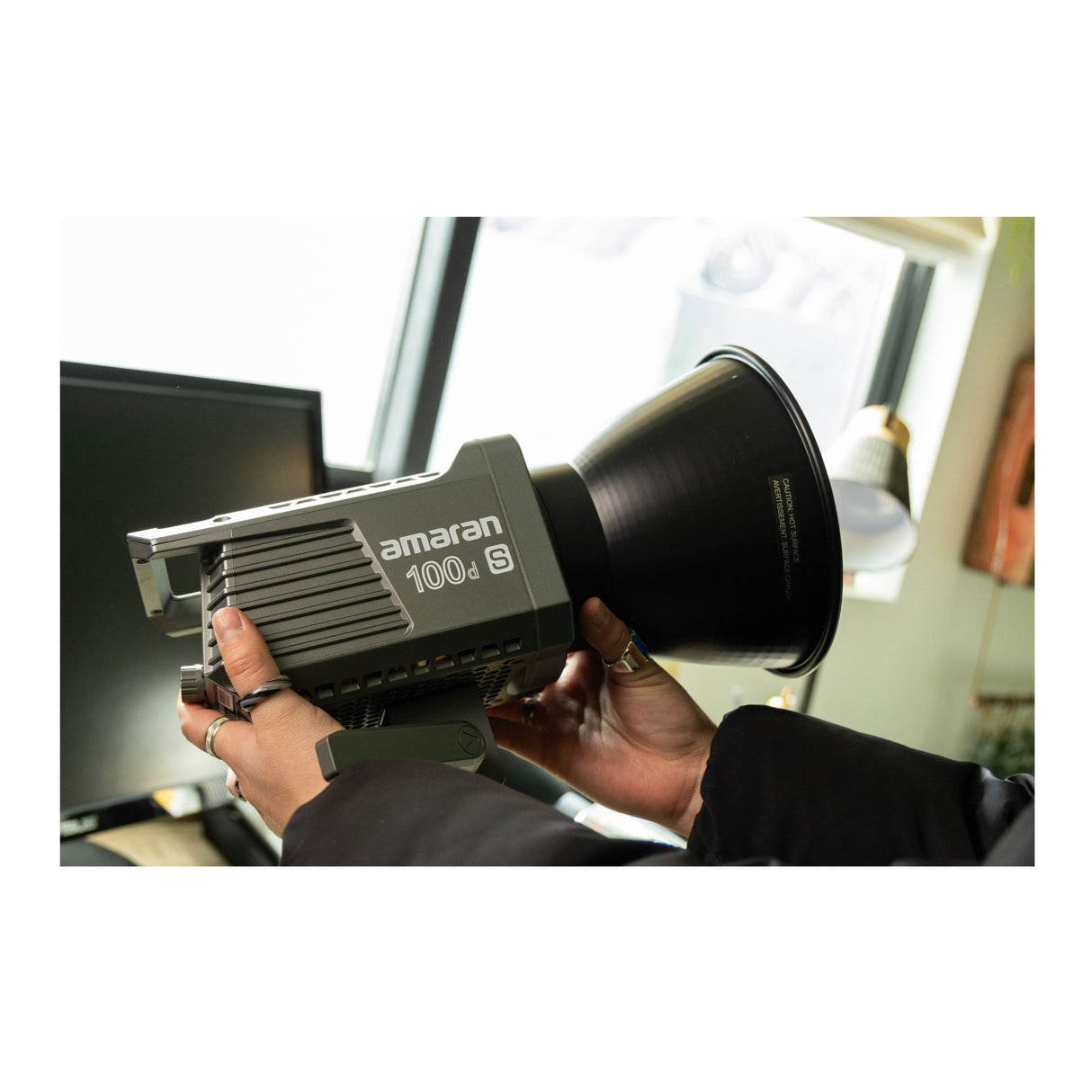 amaran COB 200x S Bi-Color LED Monolight