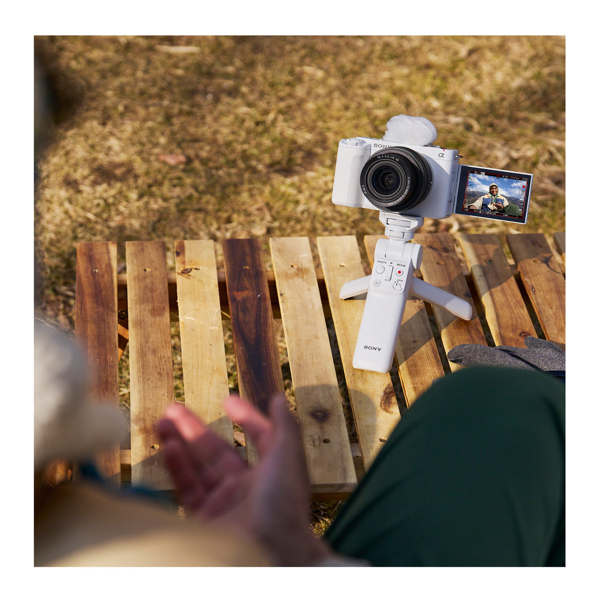 Sony Alpha ZV-E1 Full-frame Mirrorless Vlog Camera with FE 28-60mm F4-5.6 Lens (White)