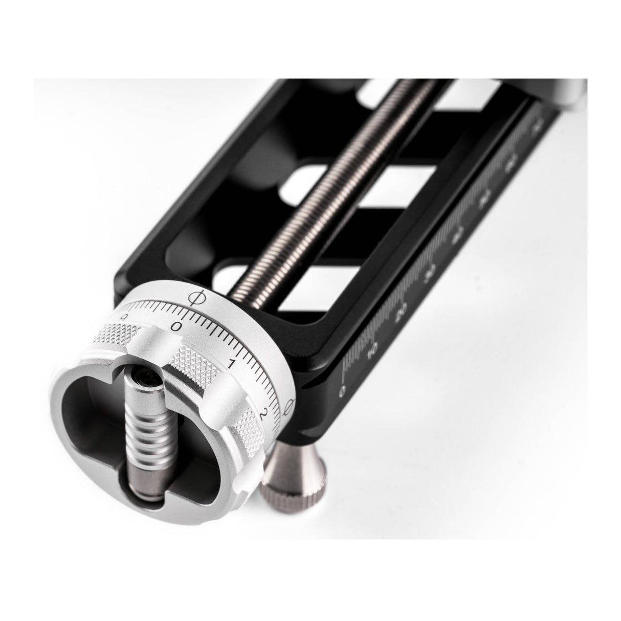 NiSi Quick Adjustment Macro Focusing Rail NM-200S with 360-Degree Rotating Clamp and 4 Foot Nails