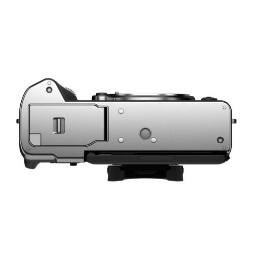 Fujifilm X-T5 Mirrorless Camera with XF18-55mmF2.8-4 R LM OIS Lens (Silver)