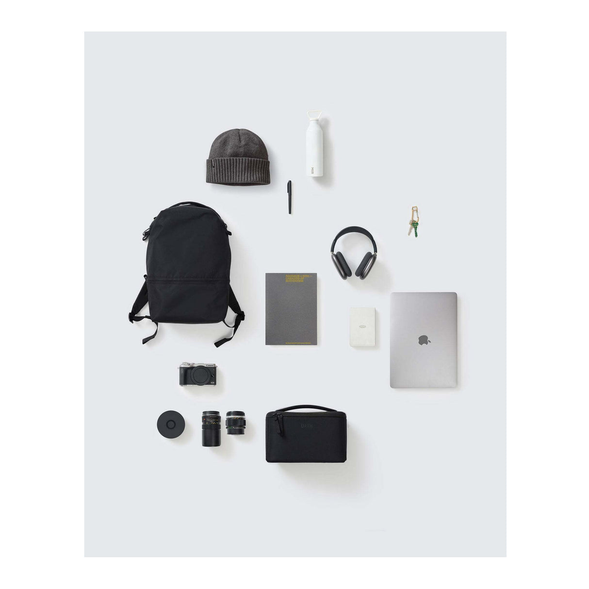 Urth Arkose 20L Modular Lightweight Backpack with 12 Clever Storage Zones(Black)