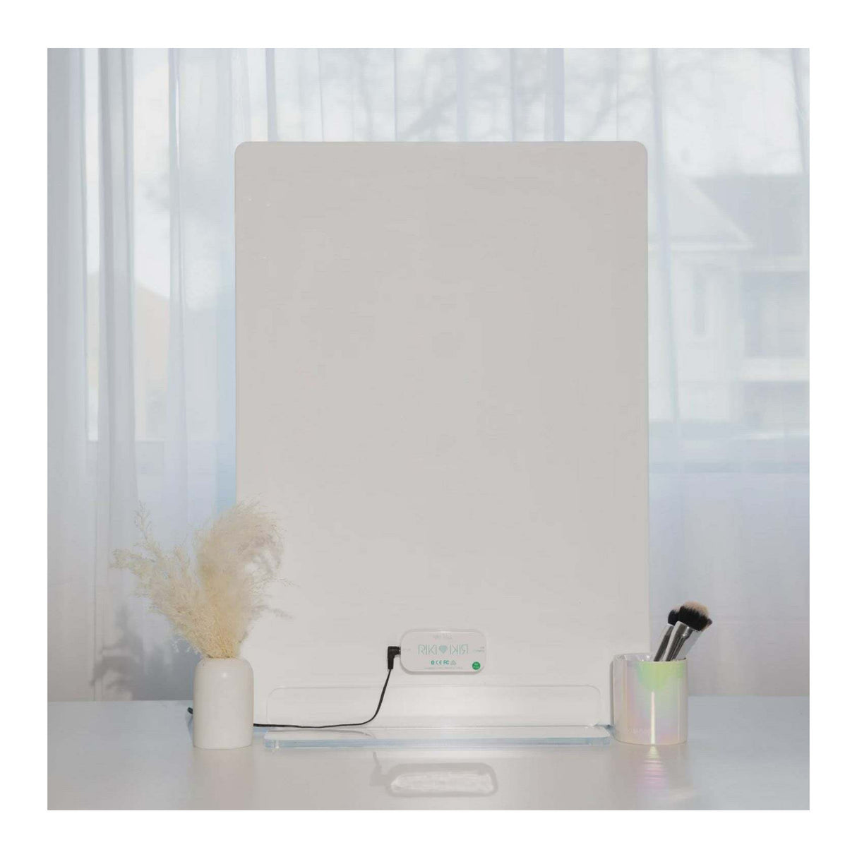 Glamcor RIKI LOVES RIKI RIKI TALL 20 x 28-Inch Vanity Mirror with Dual Voltage and Clip (White)