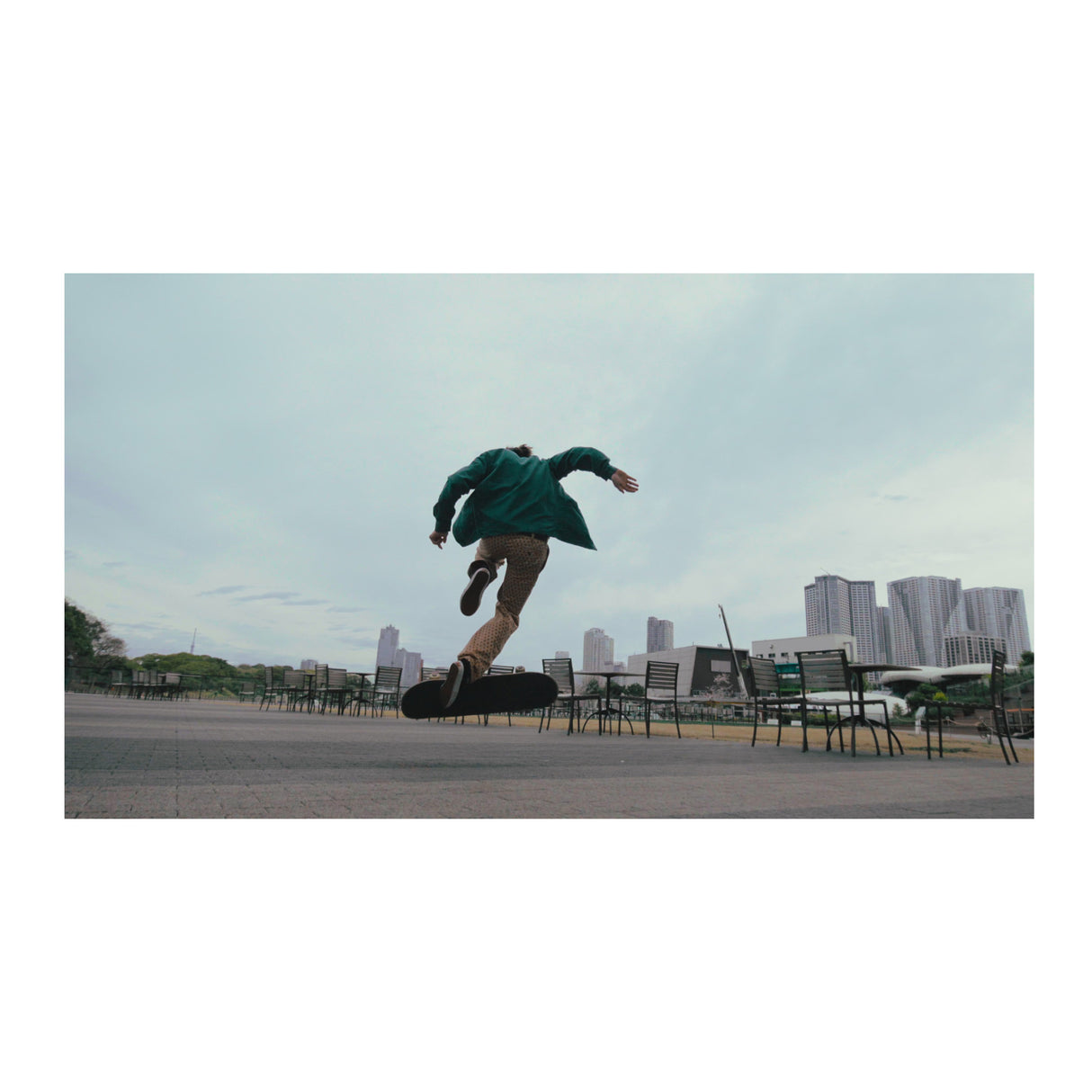 Sony ZV-1 II Vlog Camera for Content Creators and Vloggers (Black)