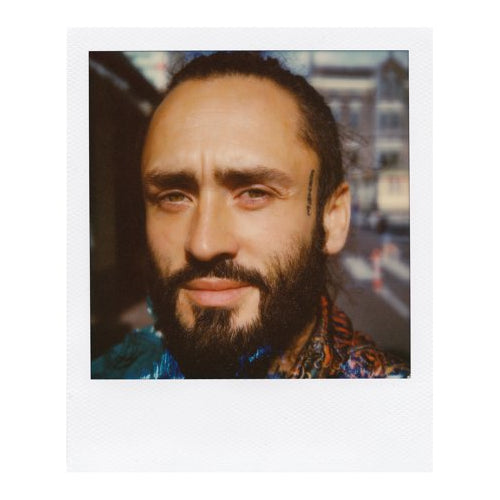 Polaroid Originals Classic Color Instant Film for SX-70 Cameras (8 Exposures)