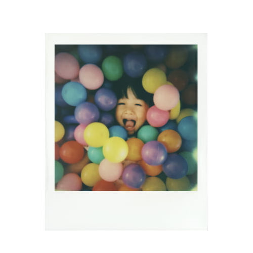 Polaroid Originals Classic Color Instant Film for 600 Cameras (8 Exposures)