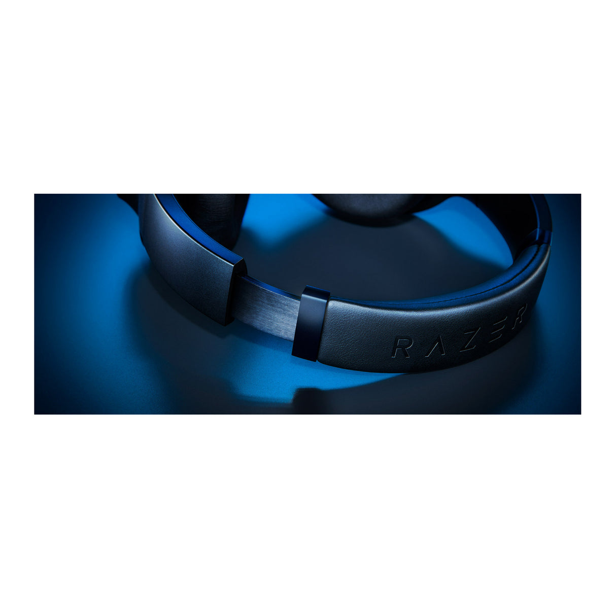 Razer Barracuda Pro Wireless Stereo Gaming Headset with Hybrid ANC, Thx AAA, and Microphones (Black)