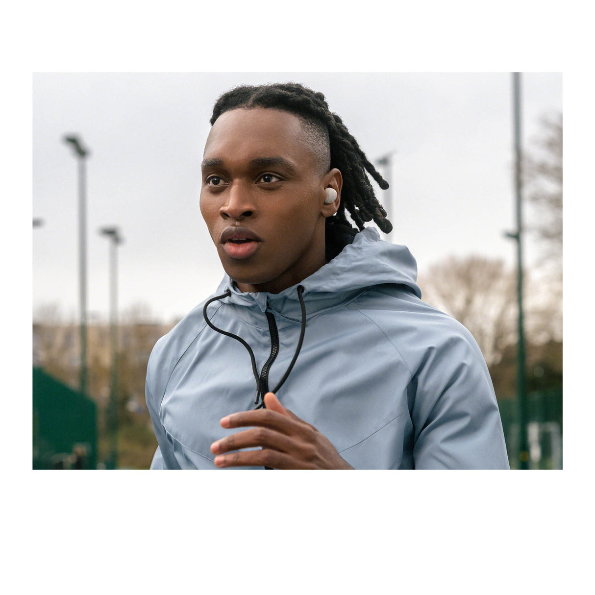 Sony WF-1000XM5 Truly Wireless Noise Canceling Earbuds (Silver) with Wireless Charger Bundle