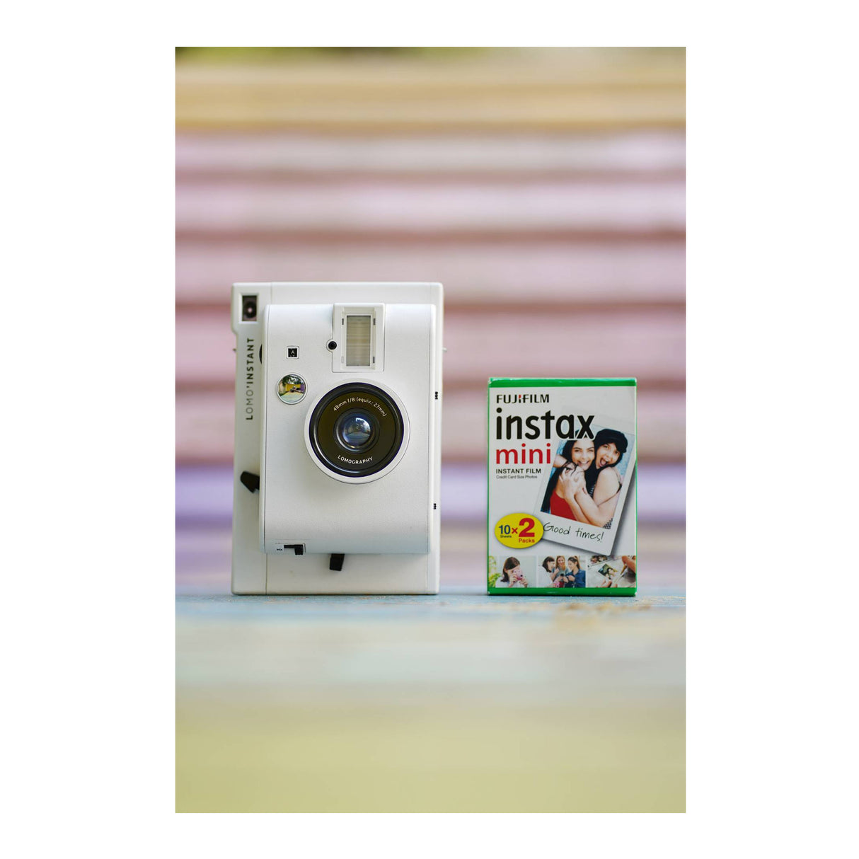Lomography Instant Automatic 35 mm Focal Length Camera Bora Bora Edition (White) + FC Instax Film Ki
