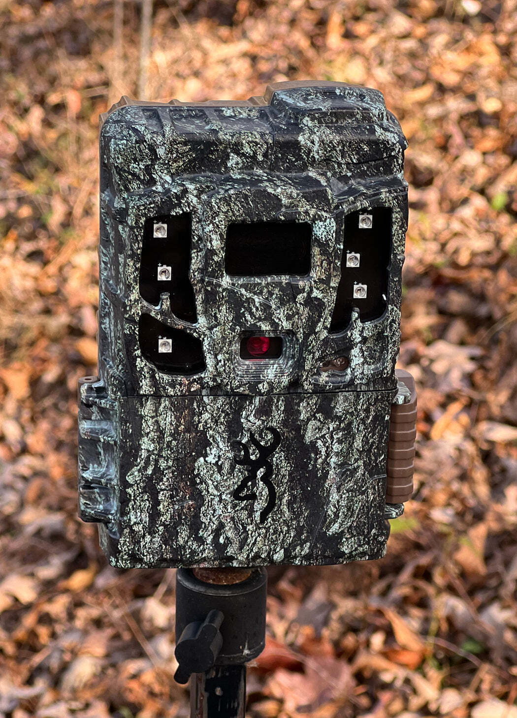 Browning 6PK Pro Scout Max Extreme HD Cellular Trail Camera with 32GB Memory Card and Reader