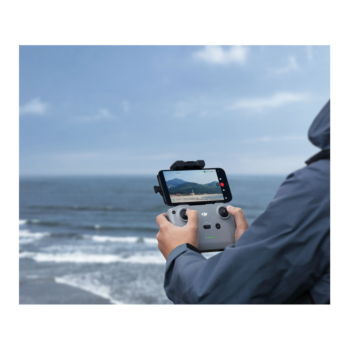 DJI Mini 2 SE Quadcopter Drone with 64GB Memory Card- Lightweight Mini Camera Drone with 2.7K Video