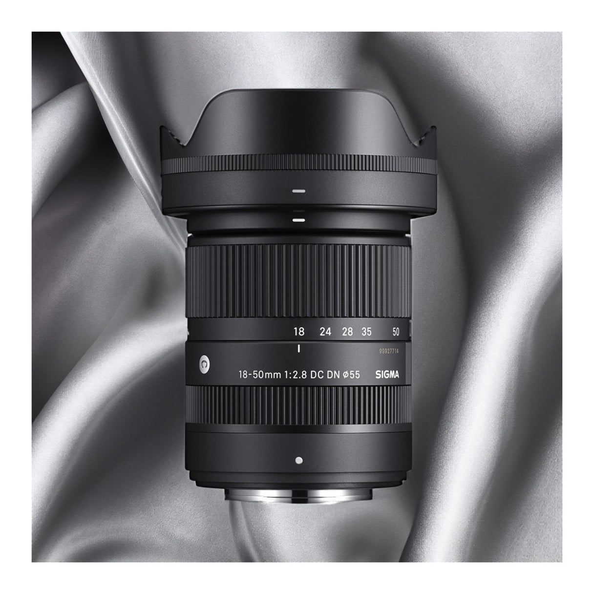 Sigma 18-50mm F2.8 DC DN Contemporary Lens for Fujifilm X Mount (Open Box)