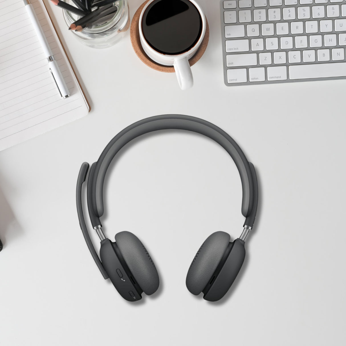 Logitech Zone Wireless 2 UC AI-Powered Headset with Logitech 4K Pro Webcam