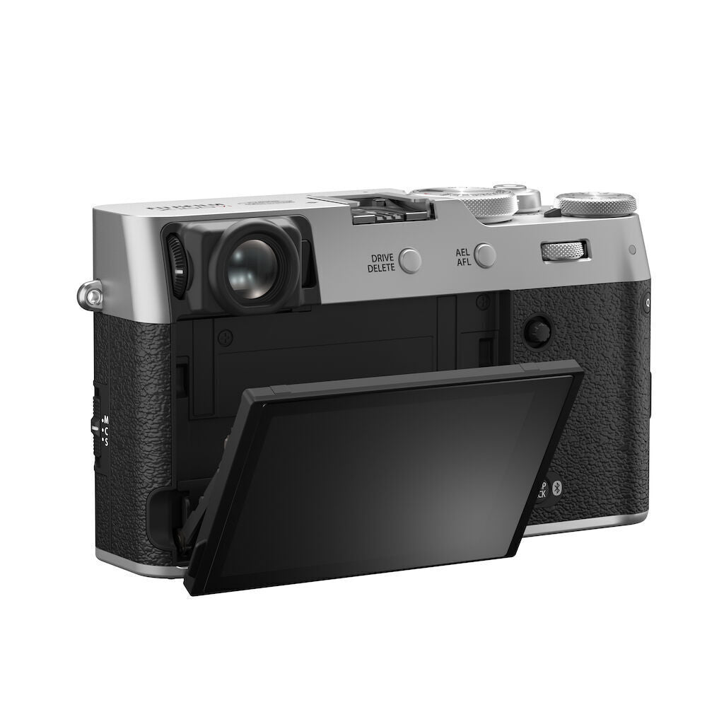FUJIFILM X100VI Digital Camera with AF Algorithm and Deep Learning AI Technology (Silver)