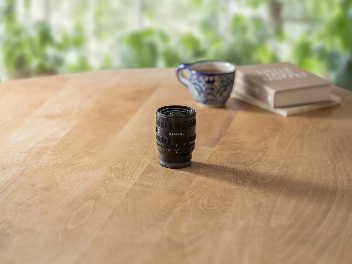Sony FE 24-50mm F2.8 G Compact Lightweight Standard Zoom Lens with Large F2.8 Constant Aperture