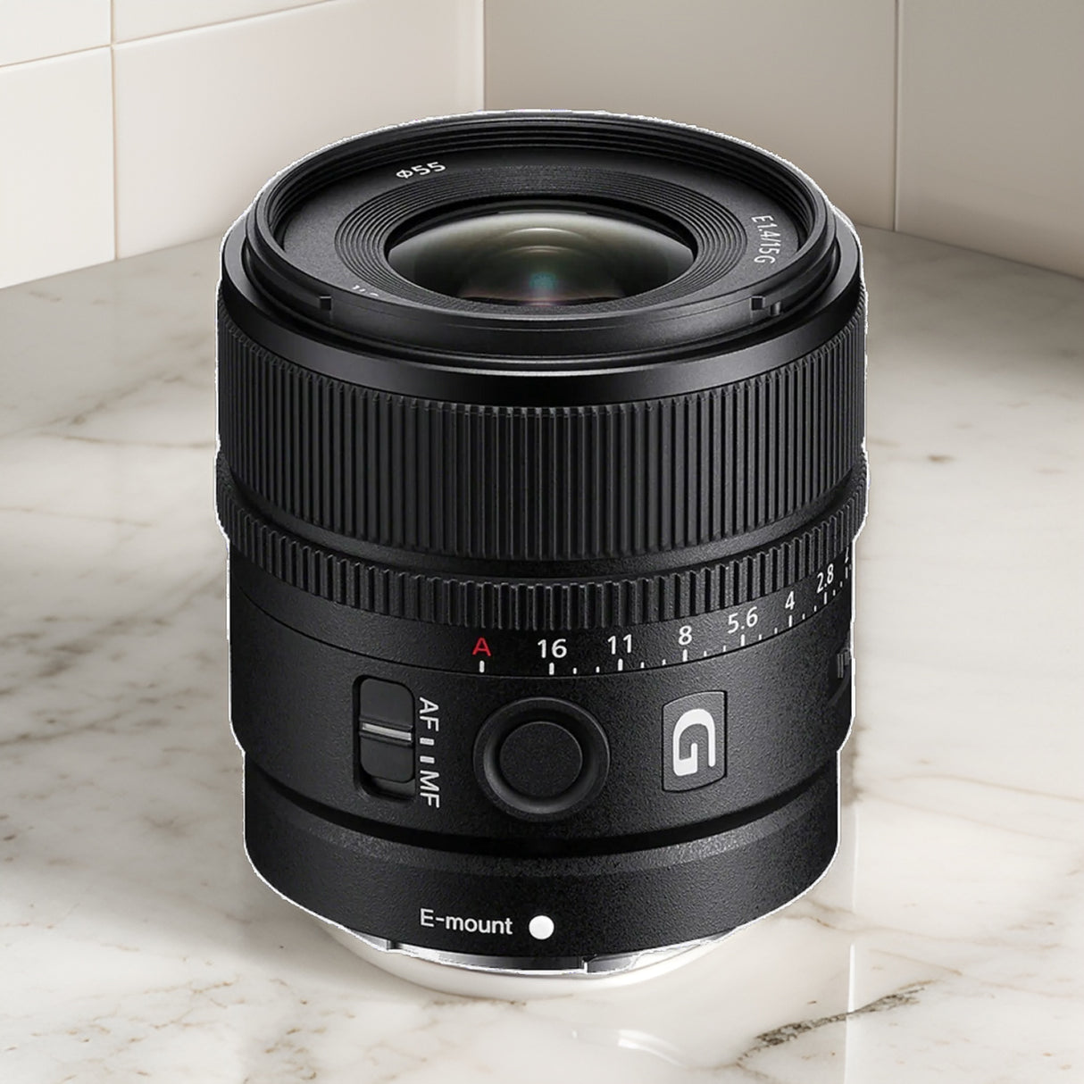 Sony E 15mm F1.4 G APS-C Large Aperture Wide Angle G Lens with Editing Software, 64GB SD Card Bundle