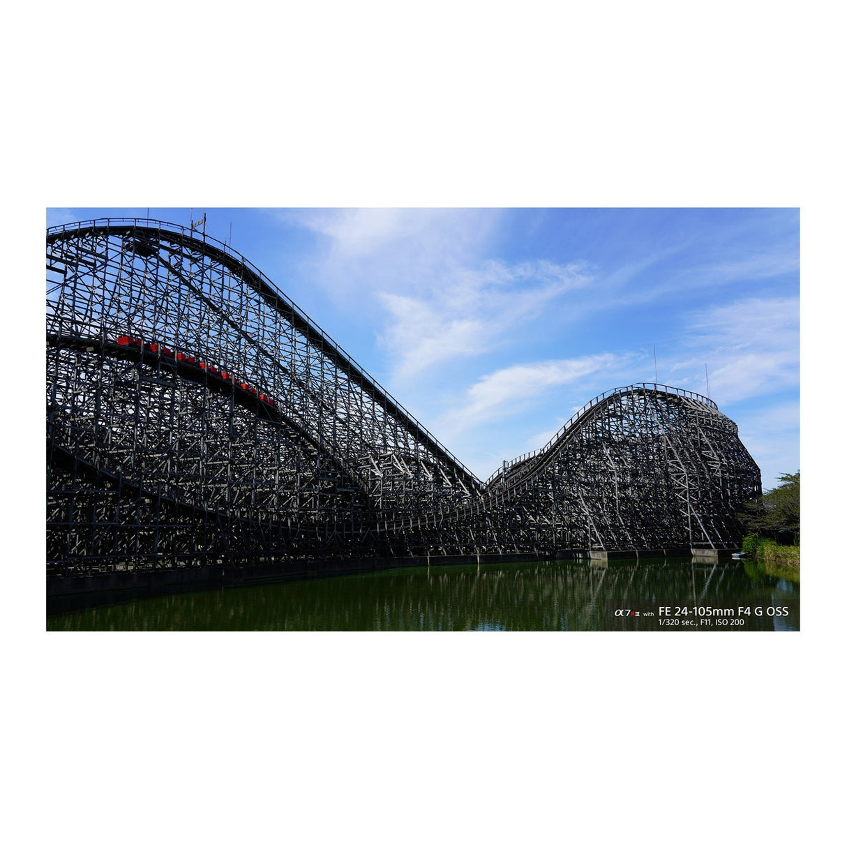 Sony FE 24-105mm f/4 G2 OSS Full-Frame E-Mount Lens with 64GB Memory Card, Editing Software Bundle