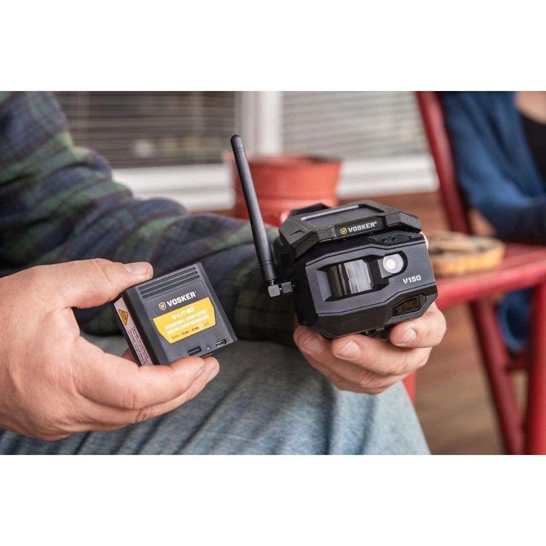 Vosker Rechargeable 10000mAh Weather Resistant Lithium Battery Pack for V150 Surveillance Camera