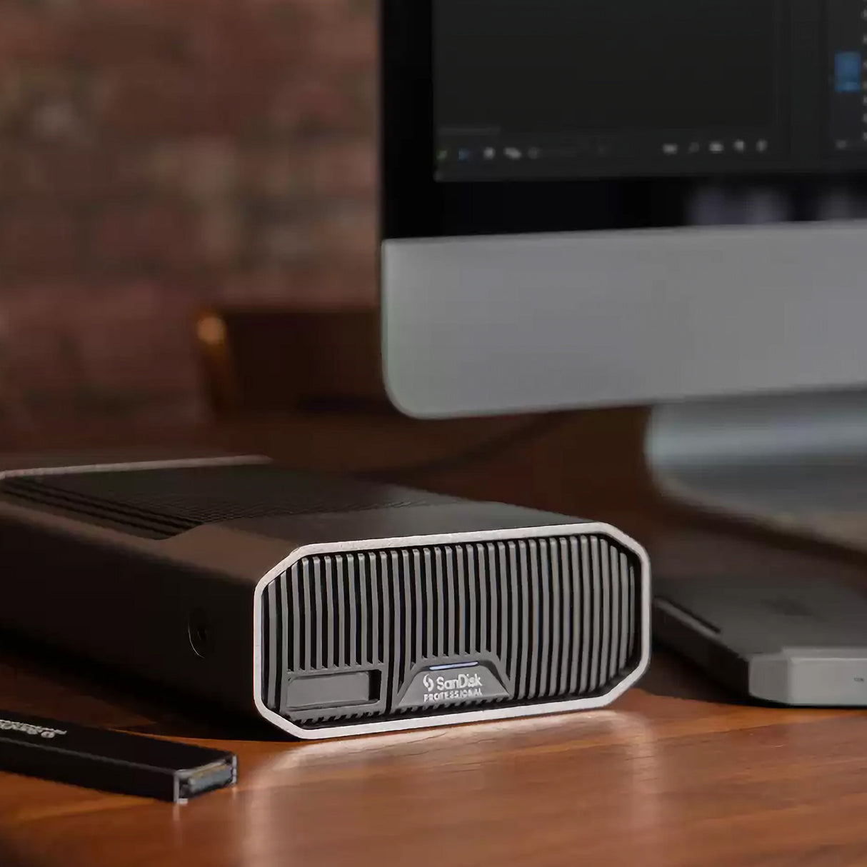 SanDisk Professional 6TB G-Drive Project Thunderbolt 3 External Hard Drive Bundle