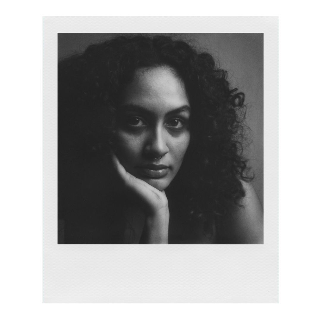 Polaroid B and W 600 Film Monochrome Frames Limited Edition Film Pack with 8 Frames