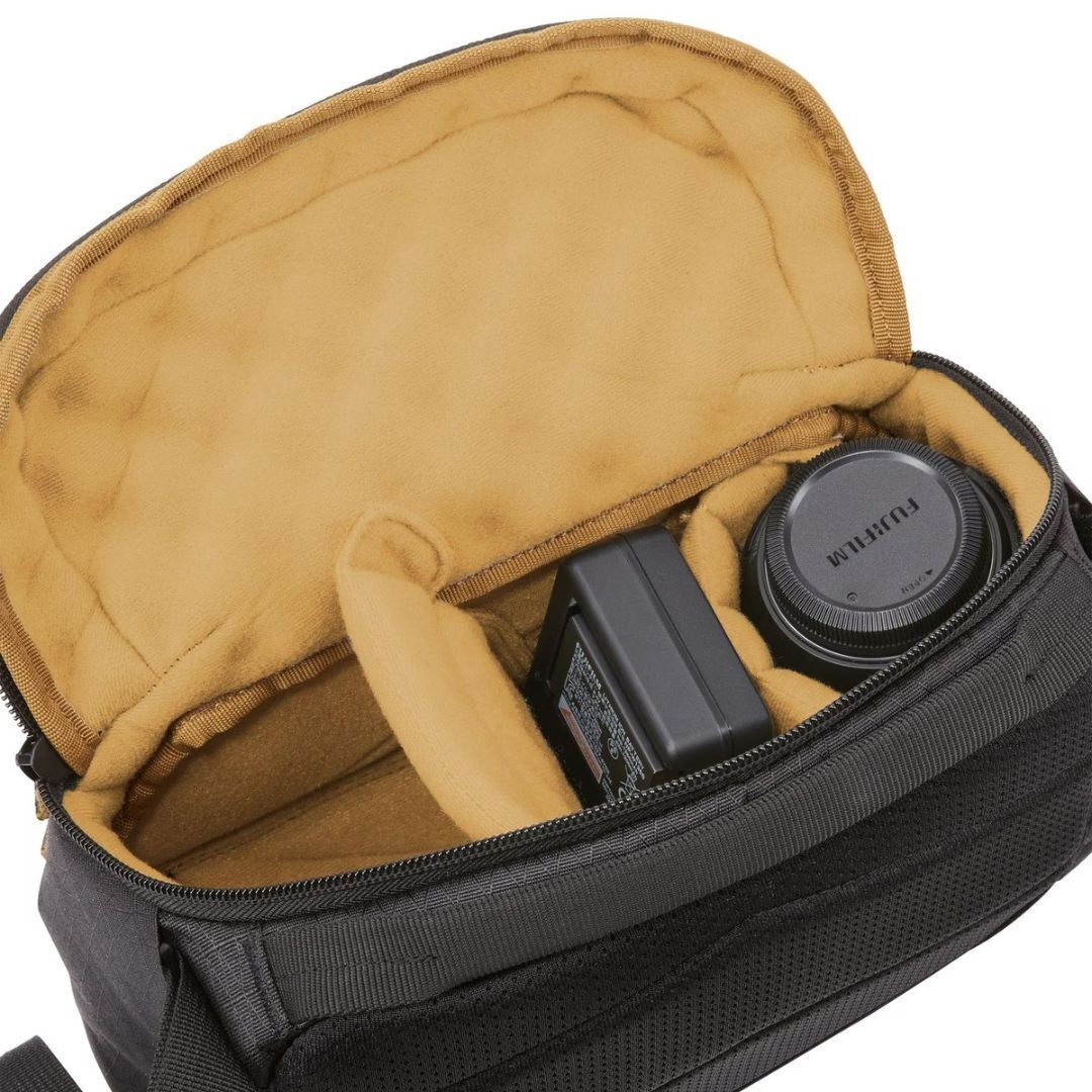Case Logic Viso DSLR and Mirrorless Camera Sling Bag with Articulating Strap (Small, Black)
