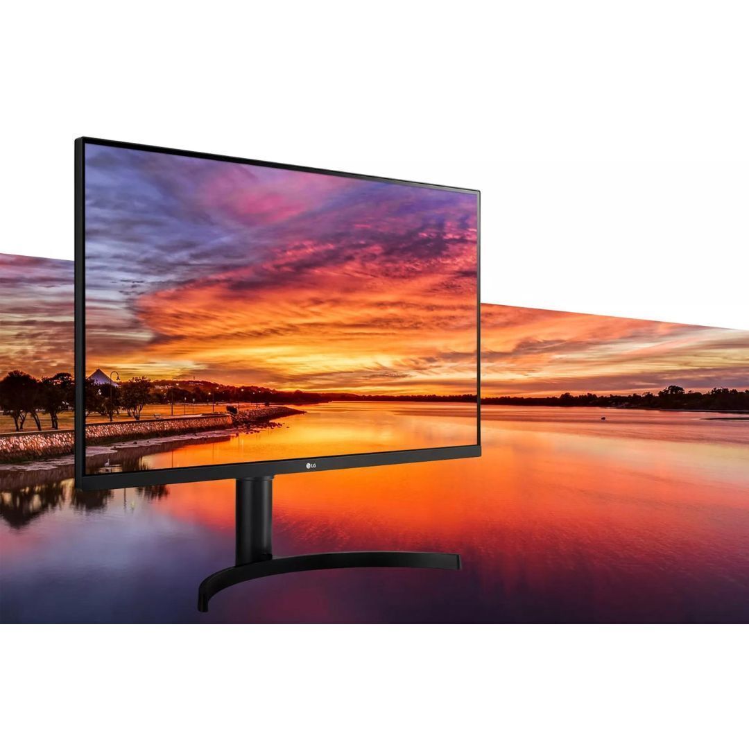 LG QHD IPS with HDR 10 Compatibility and AMD FreeSync 32-Inch Computer Monitor (Black)