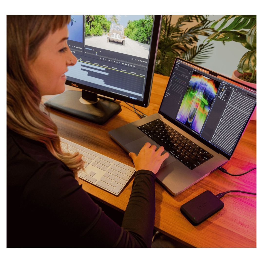 Glyph Atom Pro Portable Thunderbolt 3 NVMe SSD V2 with 2800 MBPS Transfer Speeds (4TB, Black)