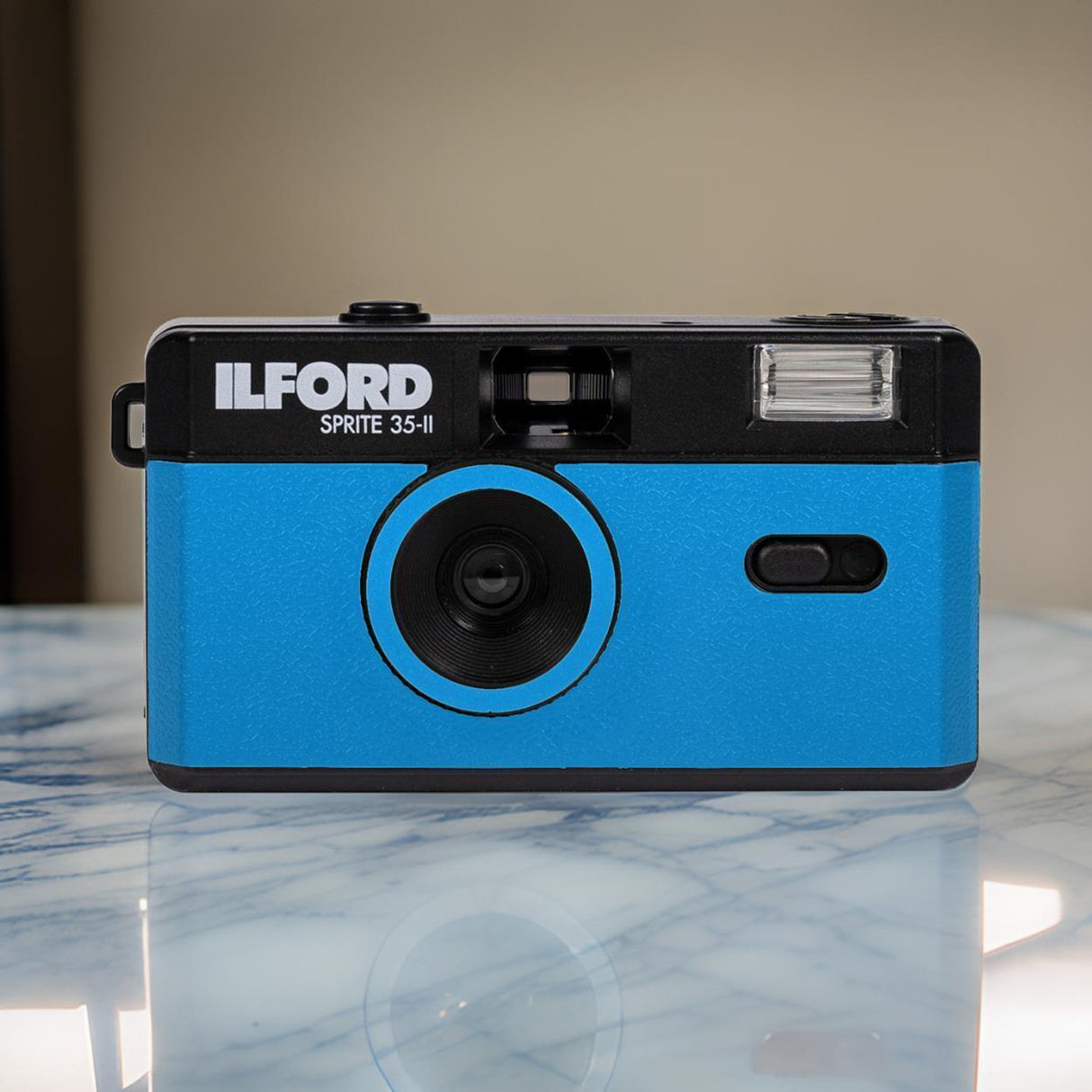 Ilford Sprite 35-II Reusable and Reloadable 35mm Analog Film Camera (Blue and Black) Bundle