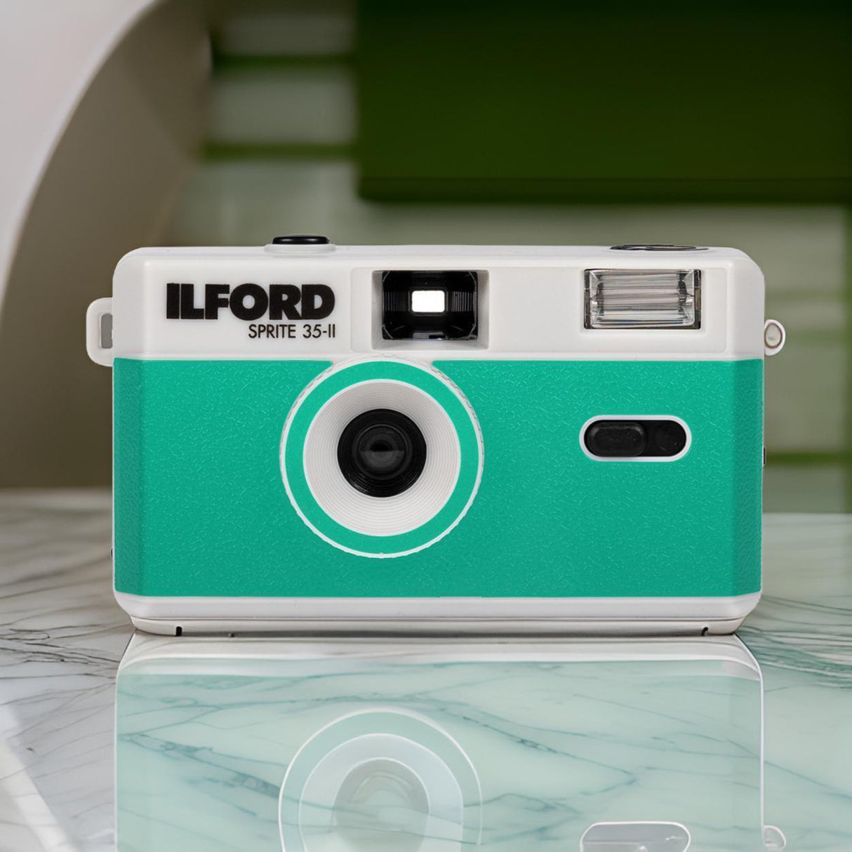 Ilford Sprite 35-II Reusable and Reloadable 35mm Analog Film Camera (Silver and Teal) Bundle