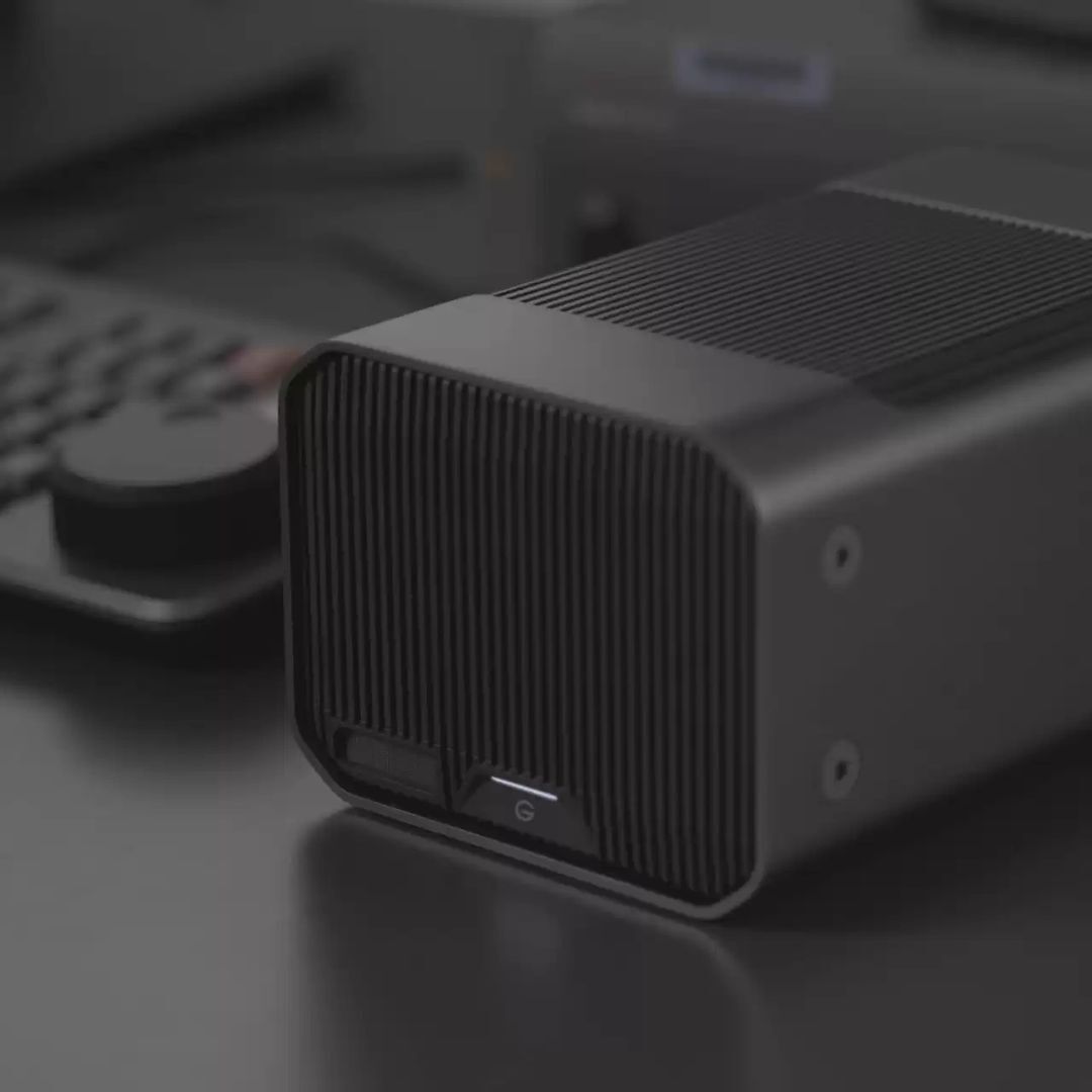 SanDisk Professional G-Raid Project 2 Hard Drive with Thunderbolt 3 Interface (16TB, Space Gray)