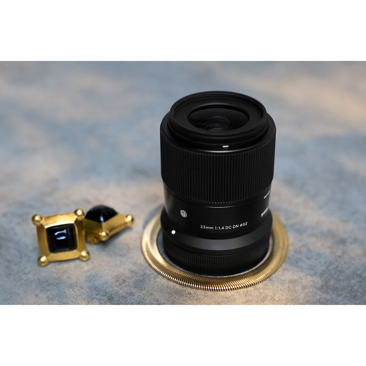 Sigma 23mm F1.4 DC DN Contemporary Lens (Canon RF-Mount)