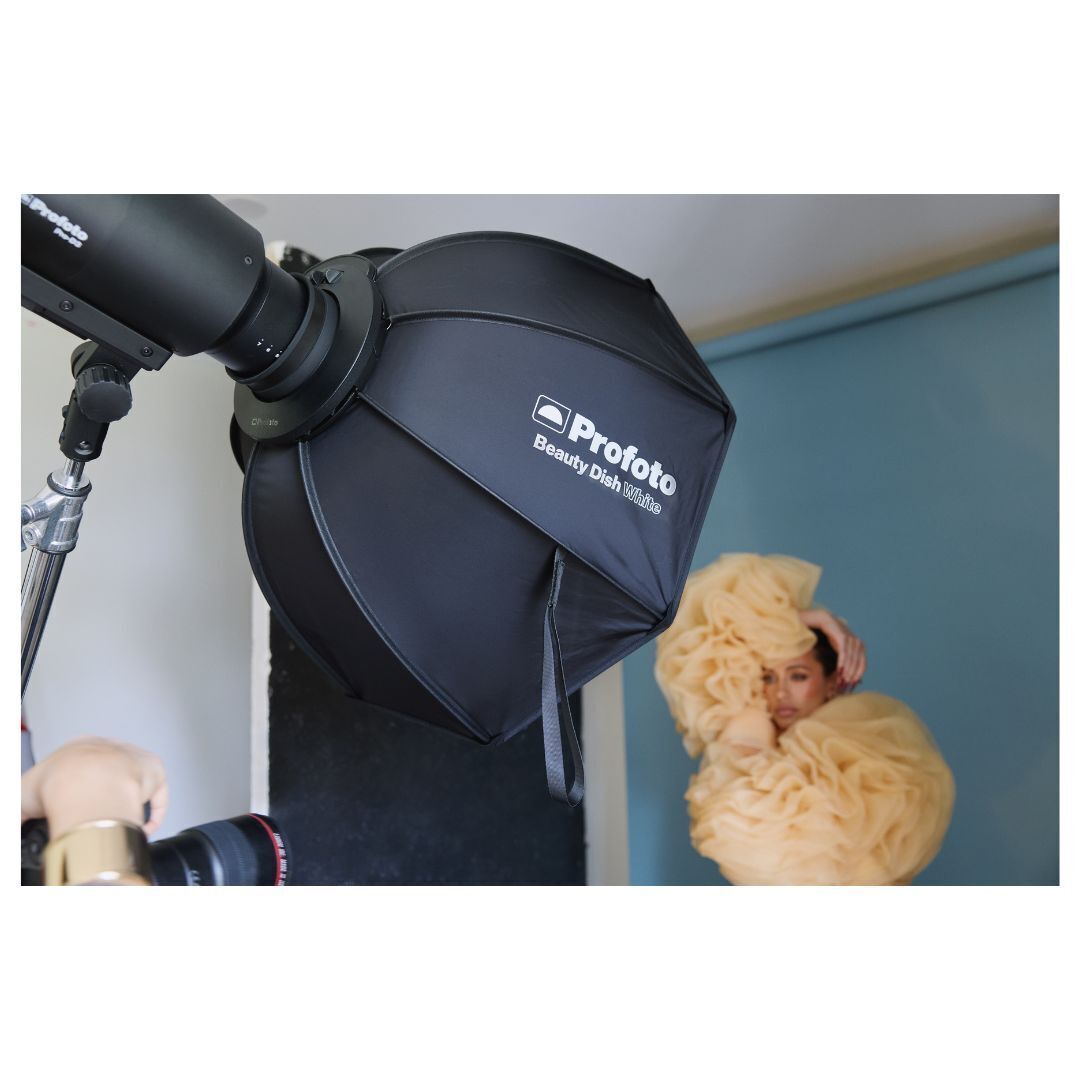 Profoto Beauty Dish for Portraits and Fashion with Speedring and Circular Front Edge (White)