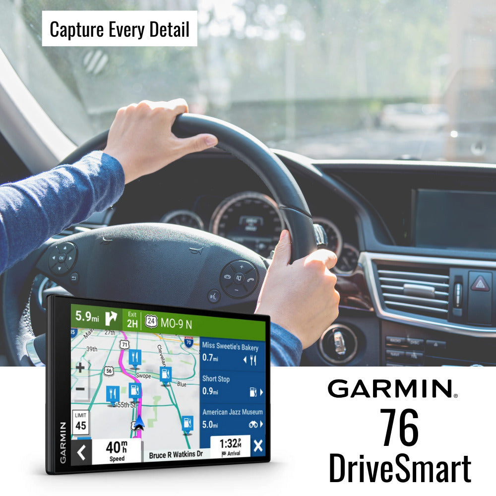 Garmin DriveSmart 76 GPS Navigator (7-Inch) with Knox Gear GPS Suction Cup Mount Bundle