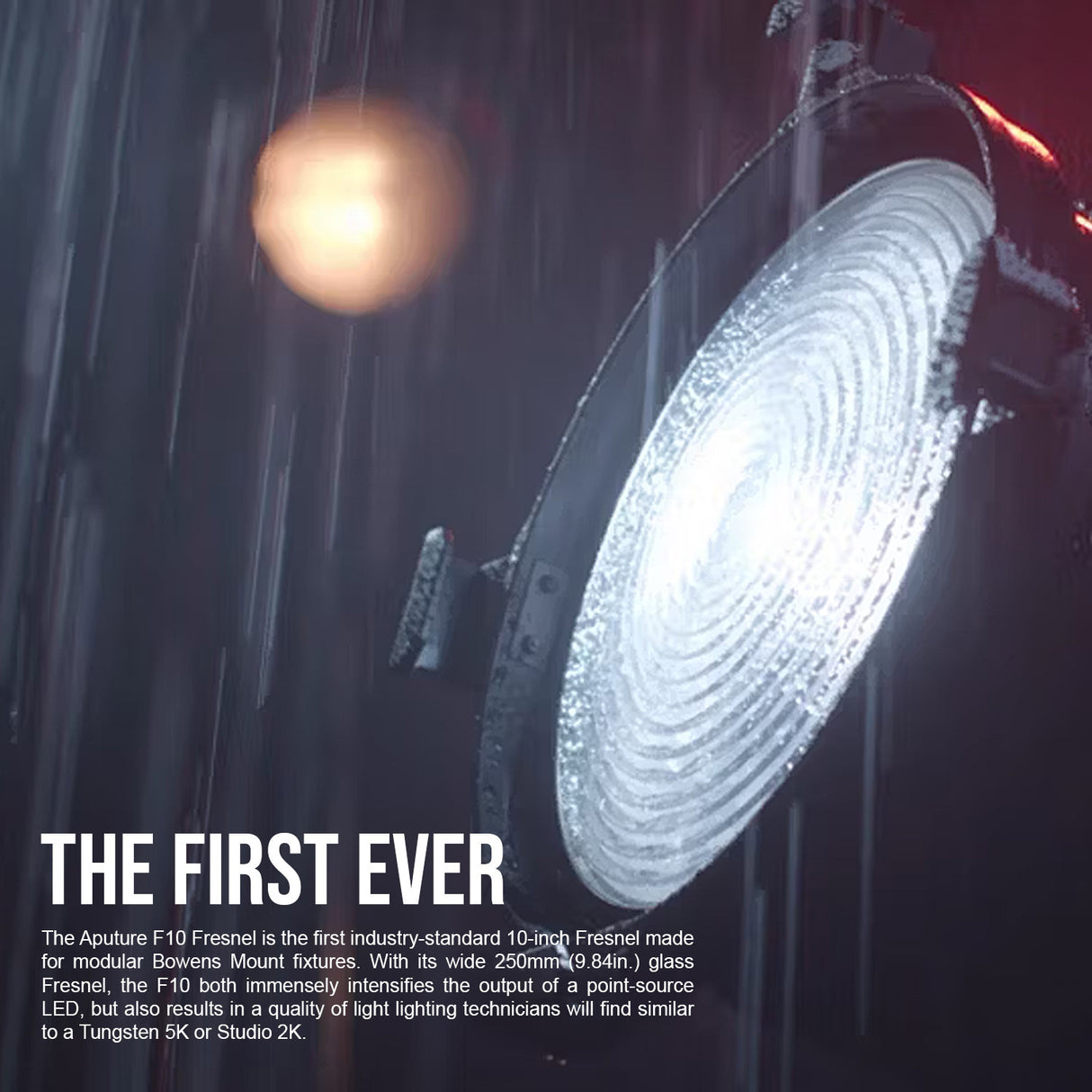 Aputure F10 Fresnel with Aputure F10 Barndoors for LS 600d Fresnel Attachment Bundle