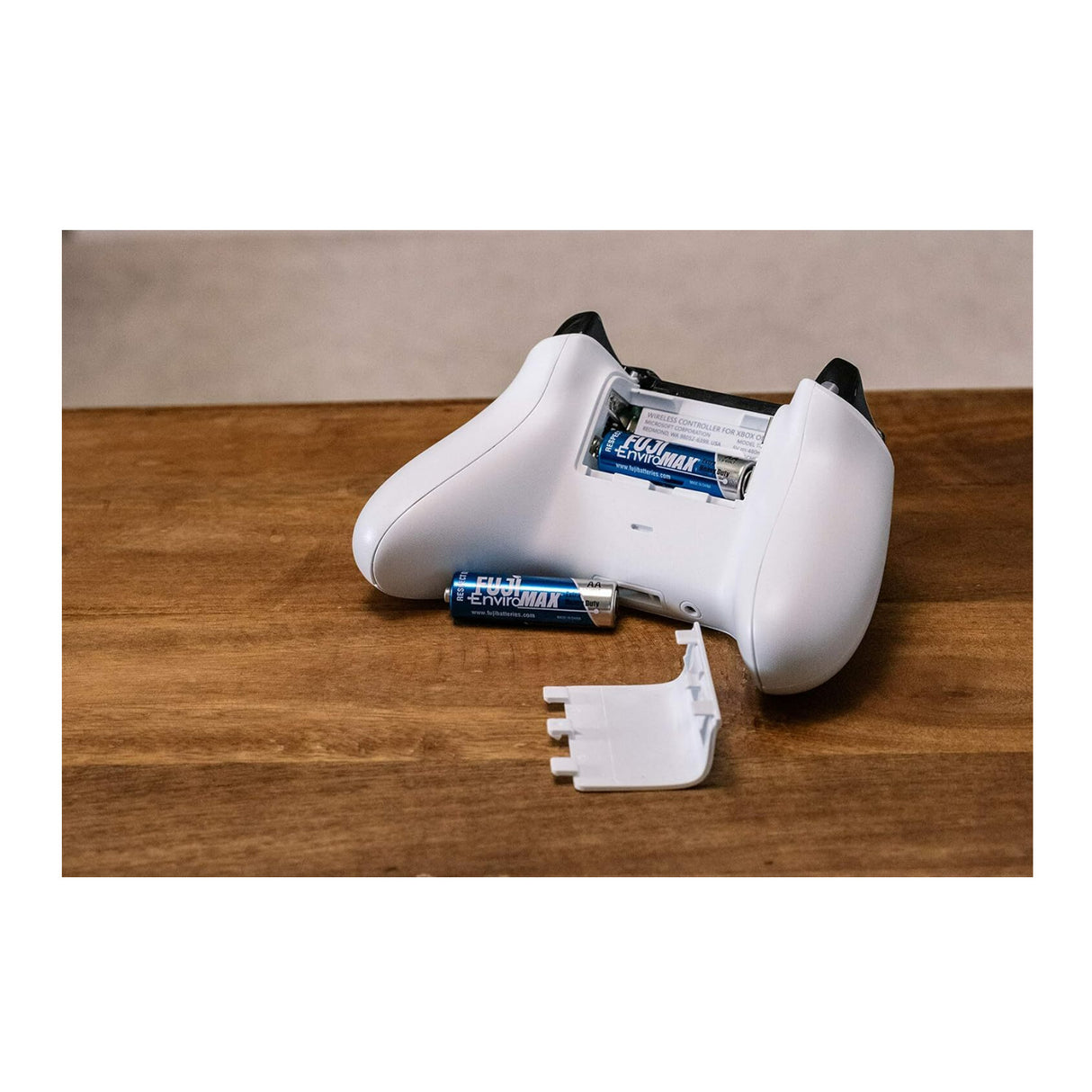 Fuji EnviroMAX Extra Heavy-Duty Single Use 1.5V Zinc AA Battery for Clocks and Remotes (20-Pack)